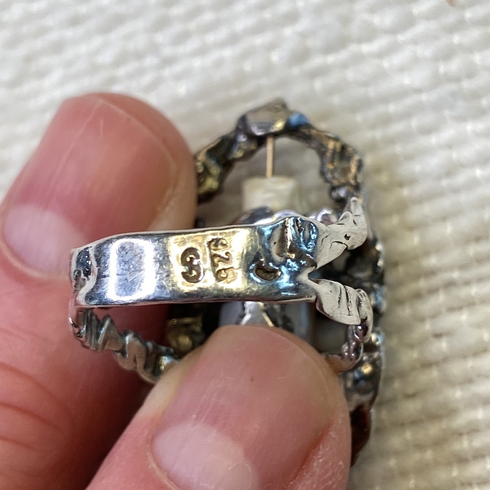 Stunning Freshwater Pearl Ring in Sterling Silver Setting - Picture 8 of 8